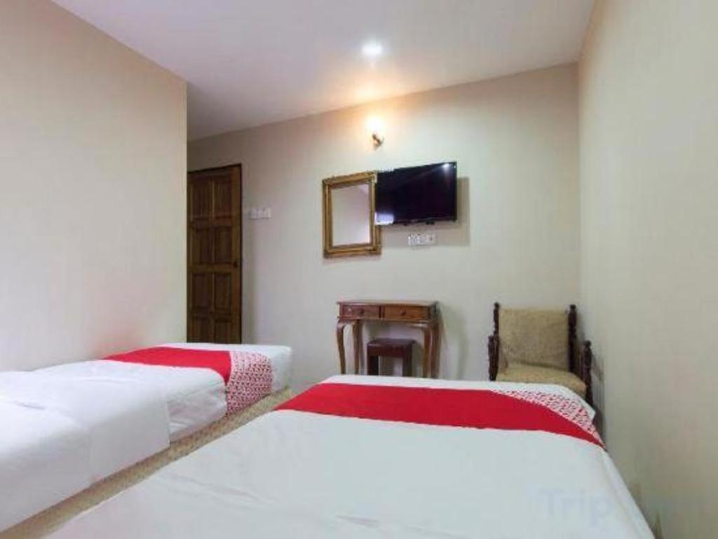 Oyo 44100 Hotel Casavilla Petaling Jaya Exterior photo