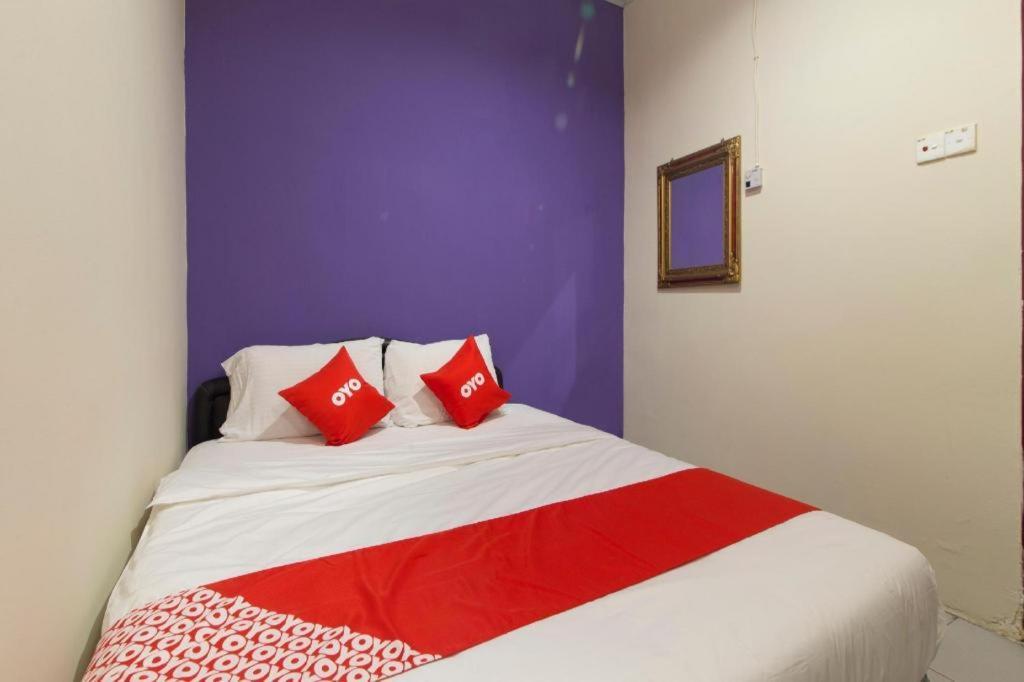 Oyo 44100 Hotel Casavilla Petaling Jaya Exterior photo