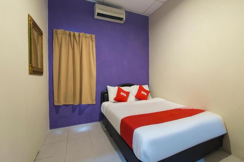 Oyo 44100 Hotel Casavilla Petaling Jaya Exterior photo