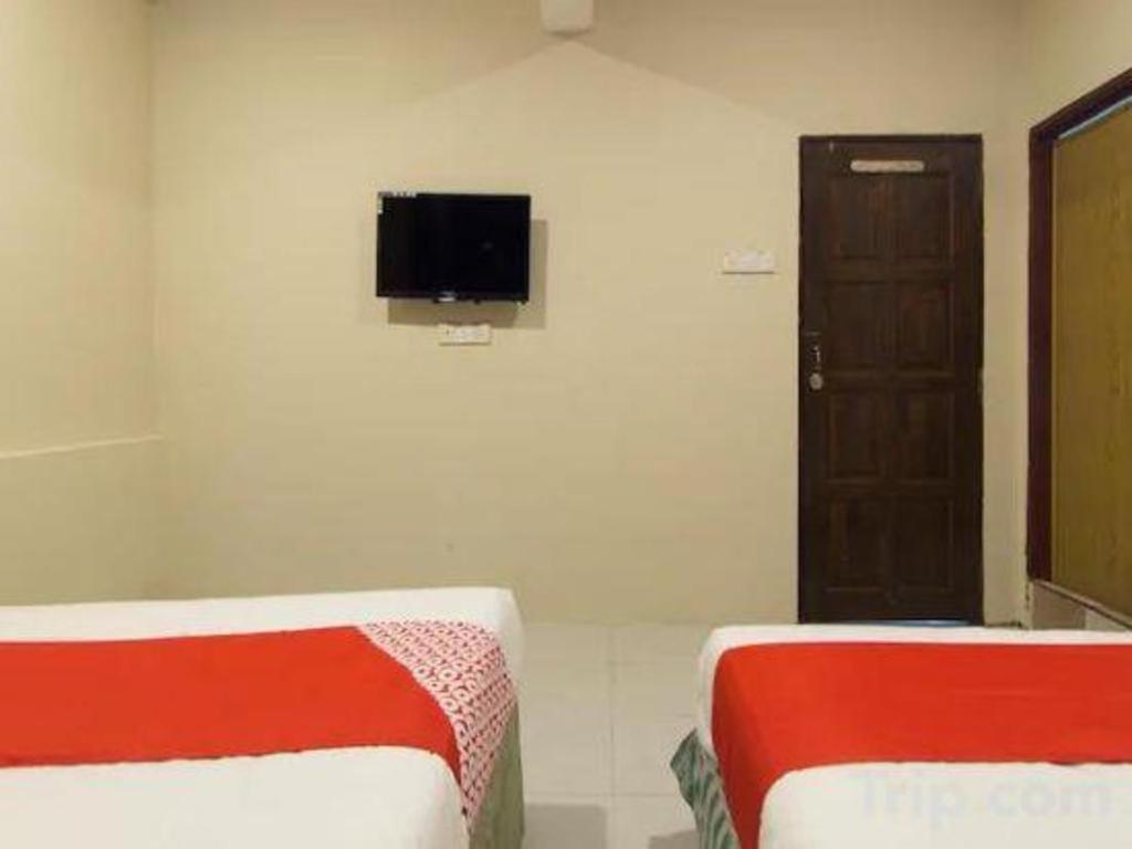 Oyo 44100 Hotel Casavilla Petaling Jaya Exterior photo