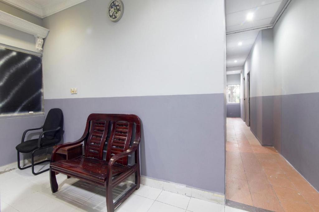 Oyo 44100 Hotel Casavilla Petaling Jaya Exterior photo
