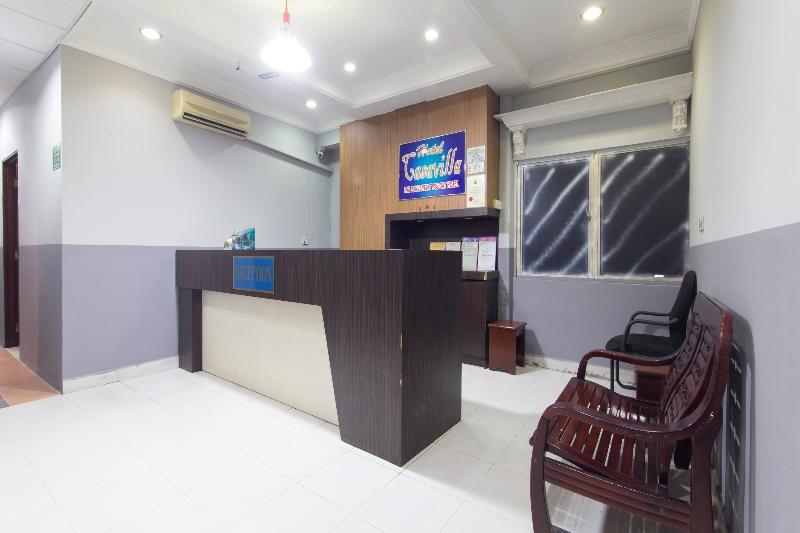 Oyo 44100 Hotel Casavilla Petaling Jaya Exterior photo