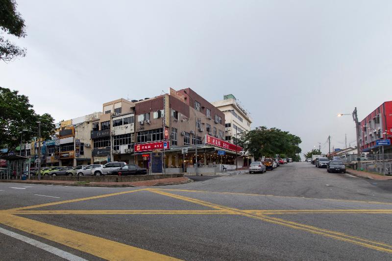 Oyo 44100 Hotel Casavilla Petaling Jaya Exterior photo
