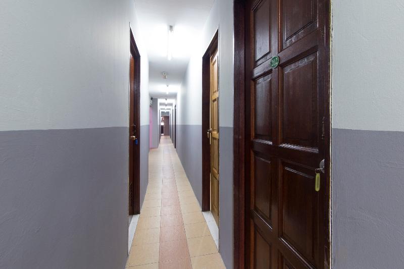 Oyo 44100 Hotel Casavilla Petaling Jaya Exterior photo